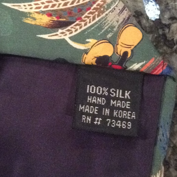 DISNEY Mickey Mouse Fly Fishing Mens Neck Tie - Picture 4 of 4